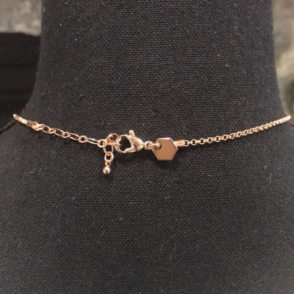 Rose Gold Family Love Necklace - Picture 4 of 4